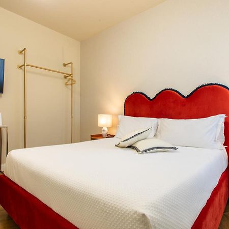 Daplace - Corso Sempione Suites Milan Luaran gambar