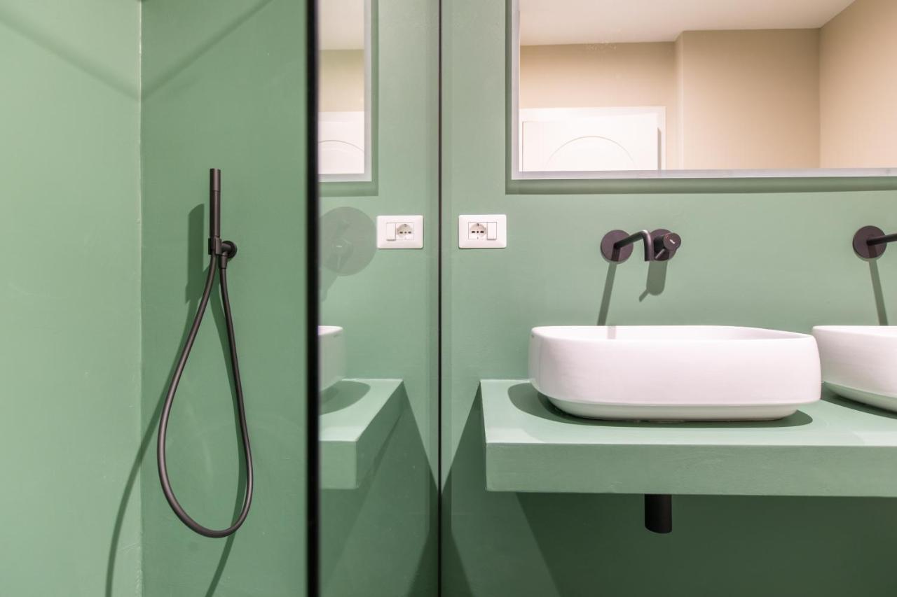 Daplace - Corso Sempione Suites Milan Luaran gambar