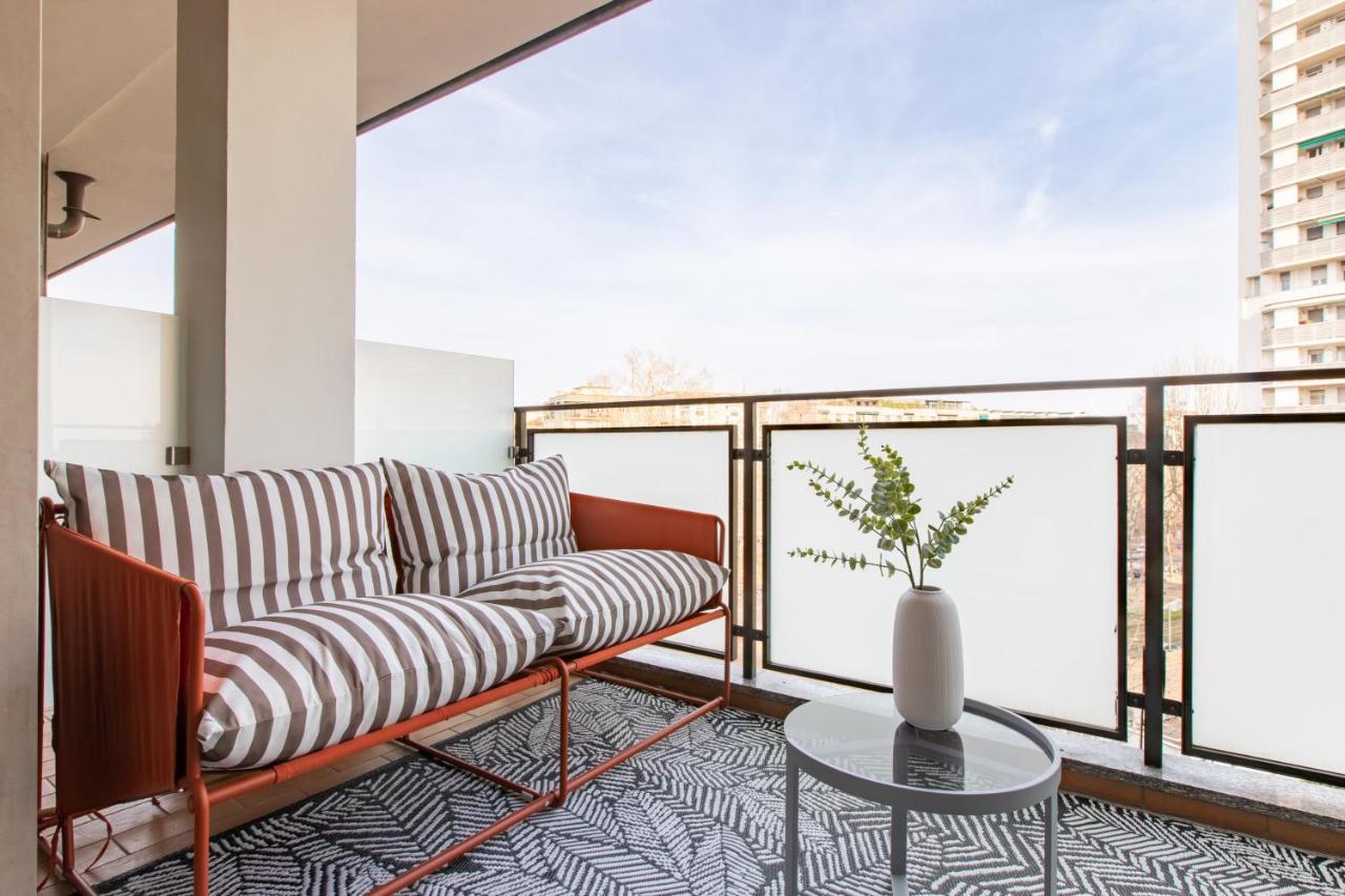 Daplace - Corso Sempione Suites Milan Luaran gambar