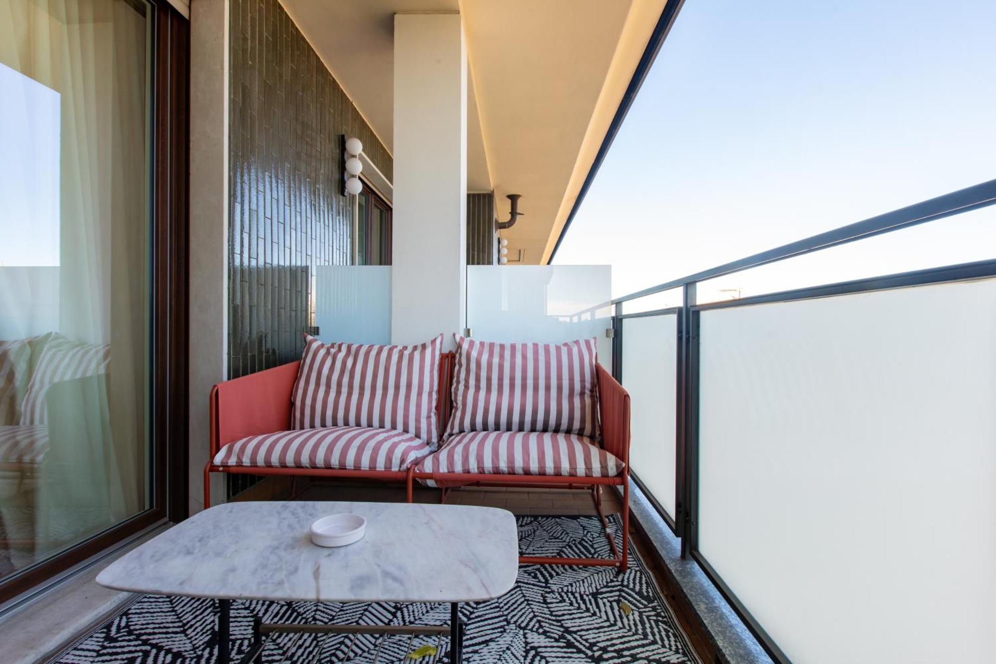 Daplace - Corso Sempione Suites Milan Luaran gambar